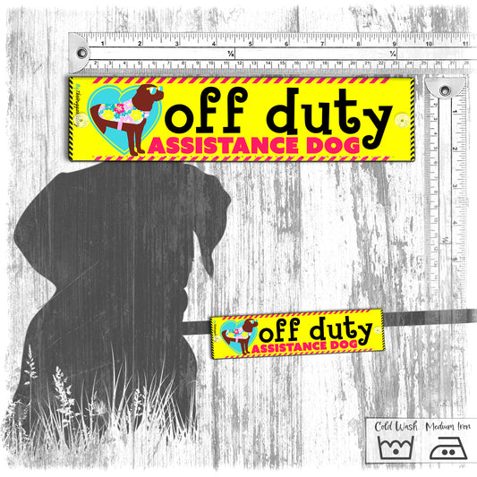 "OFF DUTY, assistance dog". Leash sleeve for assistance dogs.