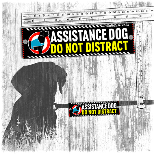 "Assistance Dog, do not distract". Leash sleeve for assistance dogs.