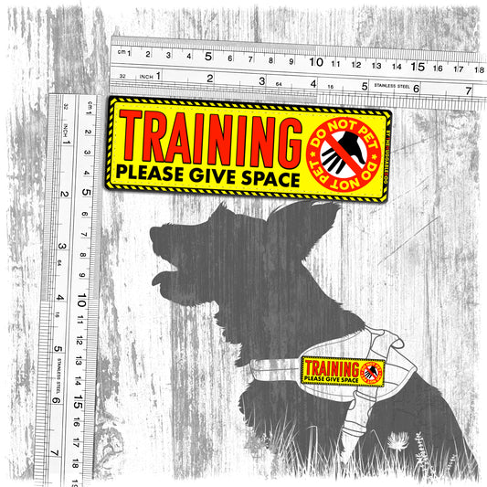 TRAINING, please give space. Do NOT PET. Patches for dog harnesses. Supplied as a SINGLE item so you can mix and match.