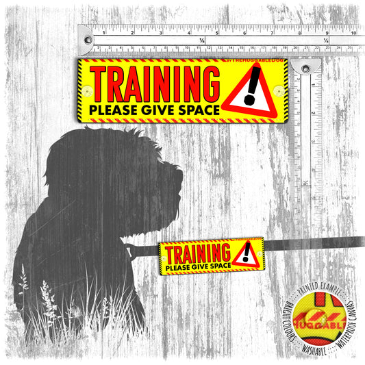 "TRAINING, please give space!". Mini Leash sleeve for dog training.